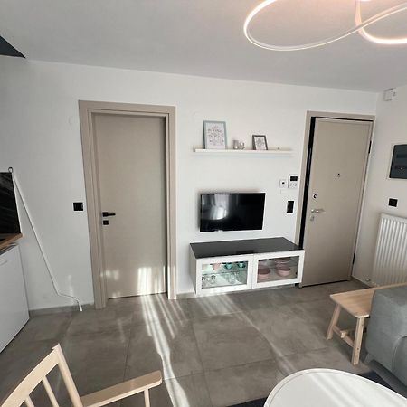 Apartament Skyline Oasis Thesbnb Saloniki Zewnętrze zdjęcie