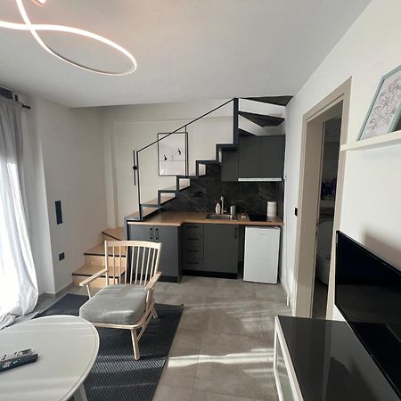 Apartament Skyline Oasis Thesbnb Saloniki Zewnętrze zdjęcie